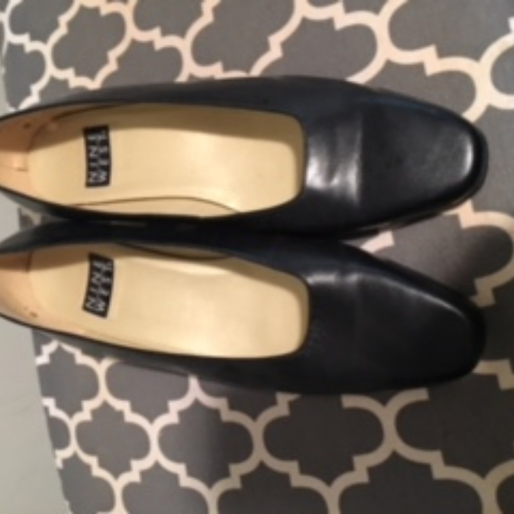 9.5M Nine West Dress Flat